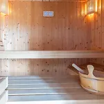 Christina With Pool, Jacuzzi And Sauna *
