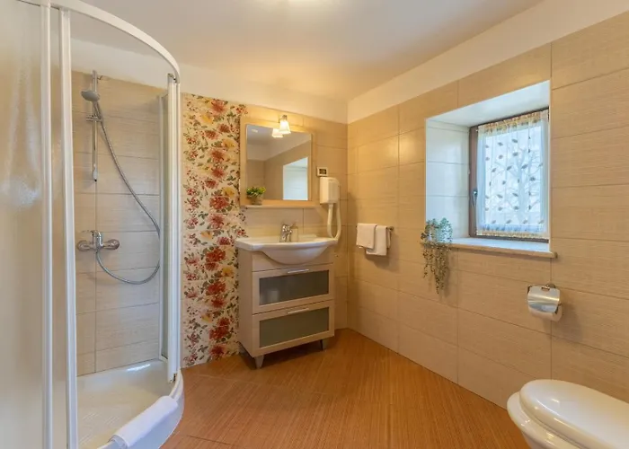 Вилла Christina With Pool, Jacuzzi And Sauna *
