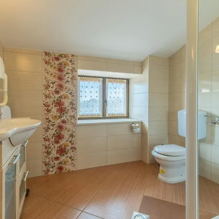 Christina With Pool, Jacuzzi And Sauna Villa