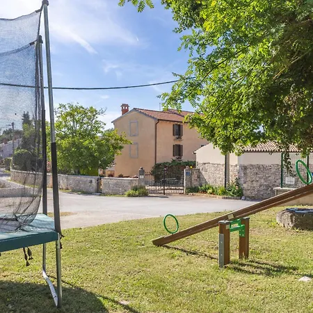 Villa Christina With Pool, Jacuzzi And Sauna